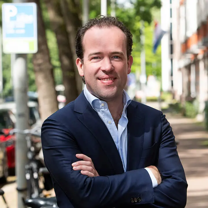 Bedrijfsmakelaar Simon Becker